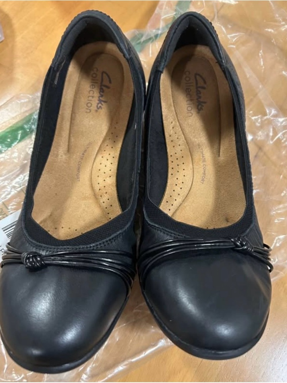 Clarks Black Women's Slip-On Ballet Flats with Knot Trim